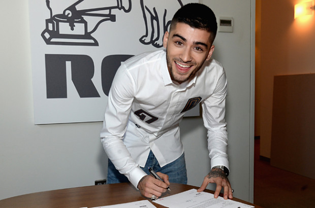 zayn-malik-rca-signing-2015-billboard-650