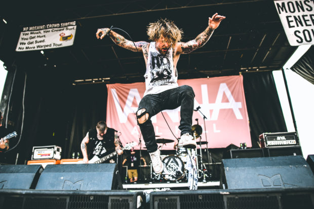 Vanna-25
