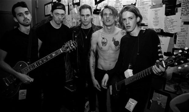 counterfeit-backstage