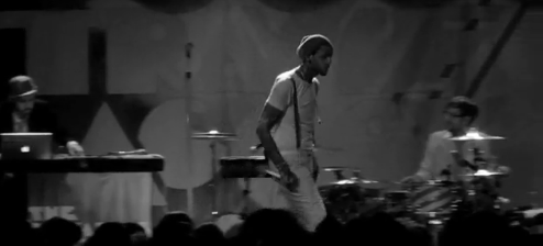 Travie McCoy Live video