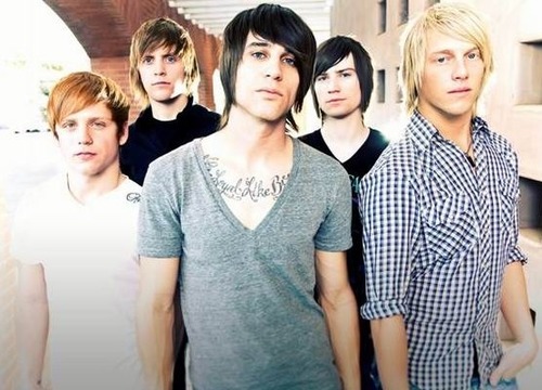 BEHIND THE SCENES OF THE BLESSTHEFALL’S NEW MUSIC VIDEO