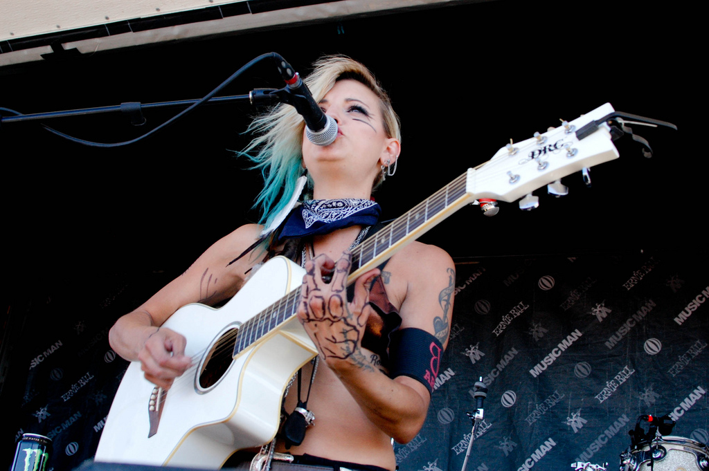 Interview with Juliet Simms of Automatic Loveletter