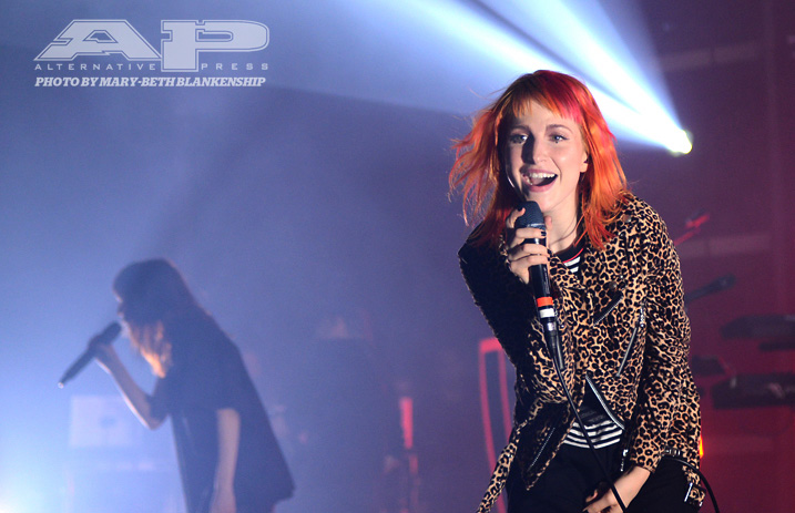 Hayley Williams Joins CHVRCHES For “Bury It” Performance