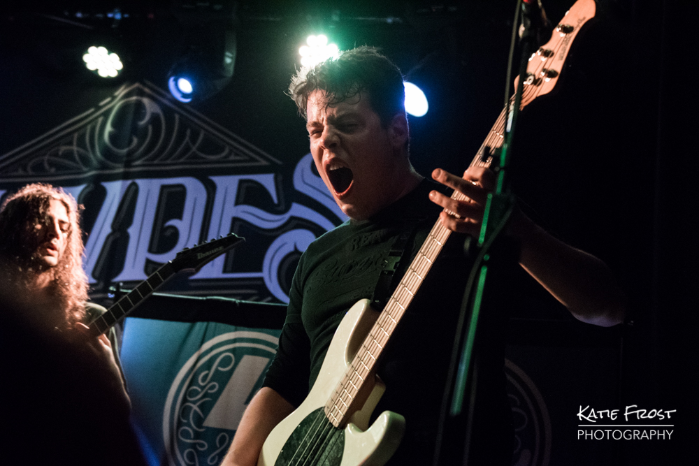 Holding Absence – Chasing Cadence – Press To MECO – SHVPES // London, UK 11.02.16