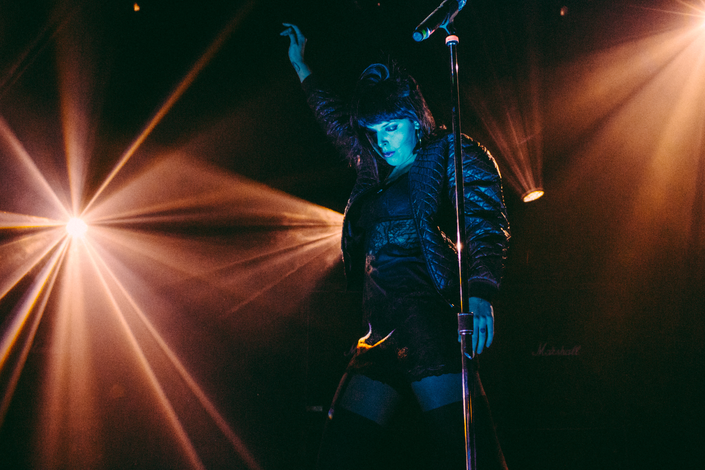 Tunde Olaniran – Sleigh Bells // 03.21.17 Chicago, IL