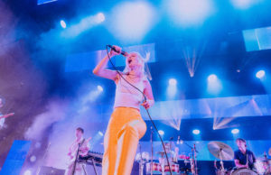 Paramore hayley williams huntington bank pavilion