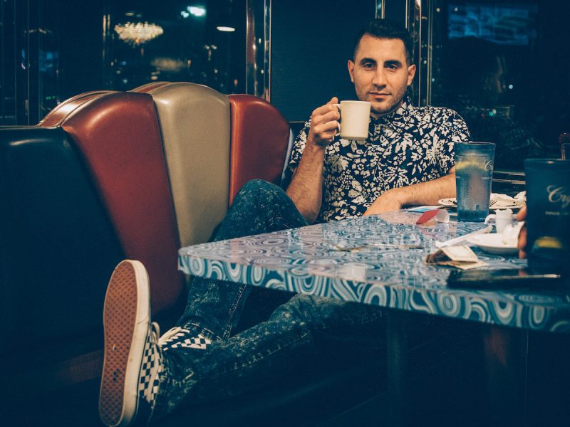 Chris Rockwell premieres video for latest track “Catch A Vibe”