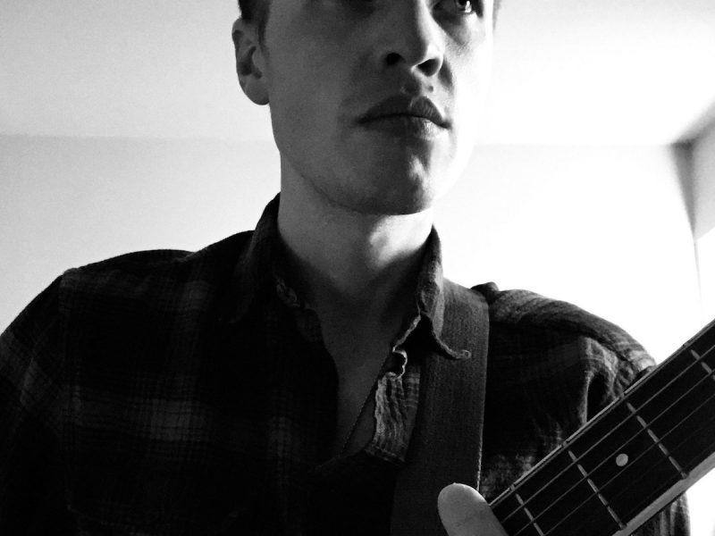 Dan Miraldi premieres new track “In This Dream A River Flows”