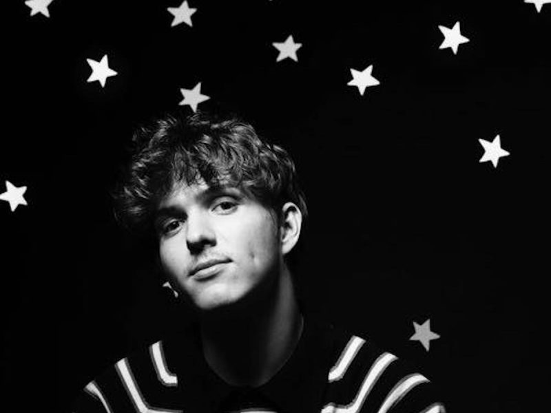 Boy In Space releases live video for his latest single “u n eye”