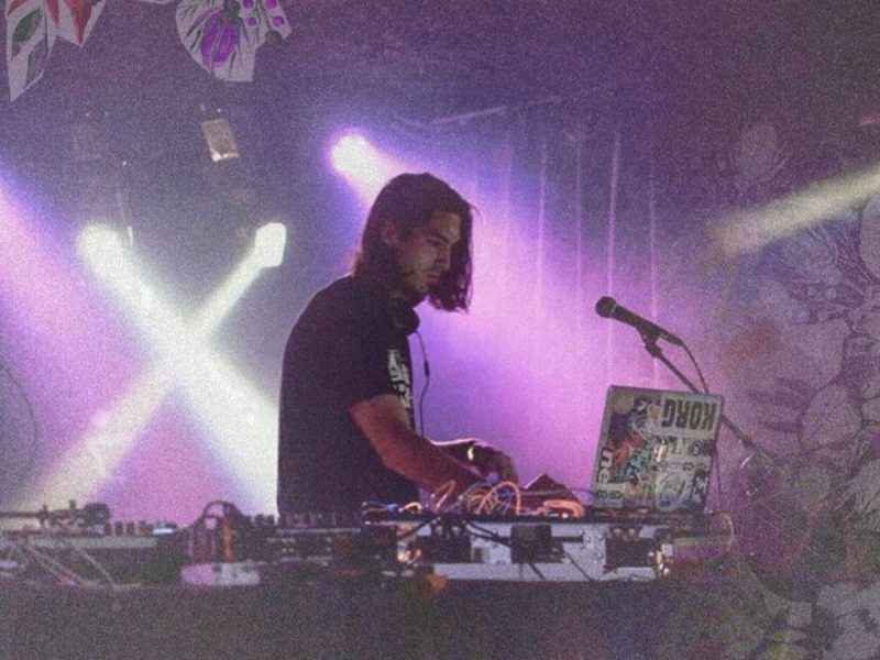Comisar shares kaleidoscopic single “Lights” in advance of debut album release