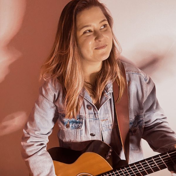 Vancouver indie artist Victoria Groff releases new single “Hope, Wish, Pray”