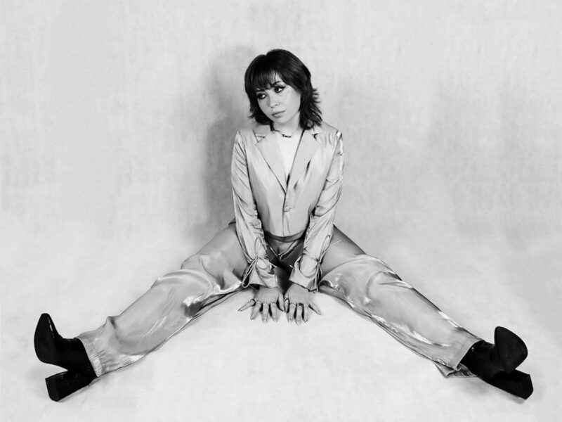 Philadelphia singer-songwriter Olivia Rubini premieres her new single “Be Well (B Side)”