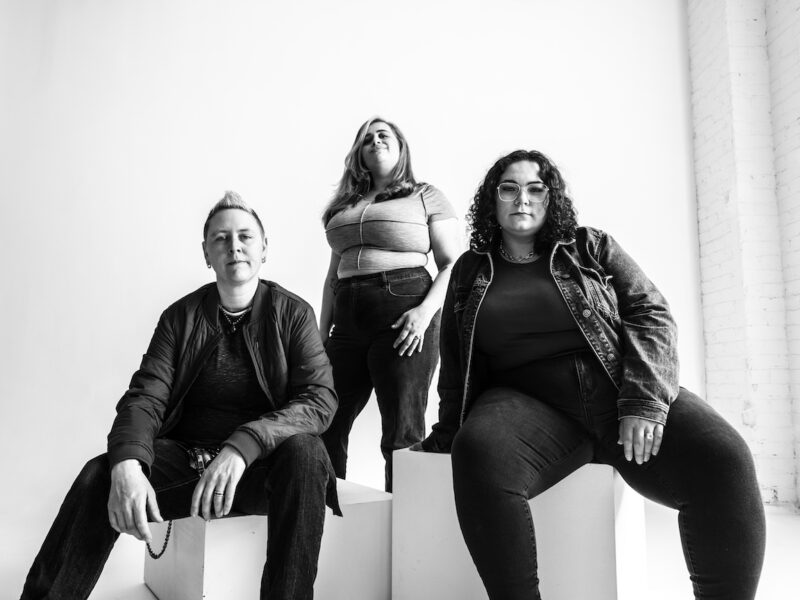 Natalie Fideler premieres her alternative rock single “Judas”