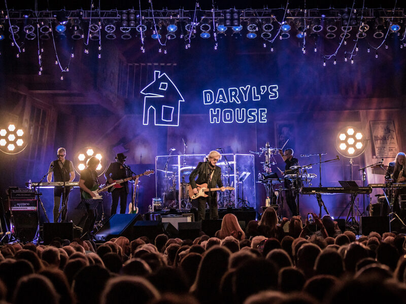 Daryl Hall w/ Todd Rundgren // Northfield, OH // 04.07.2022