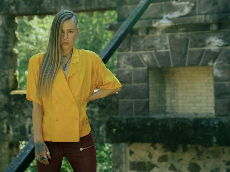 Lenni Revel premieres her sultry piano ballad “Till Only Love Remains”