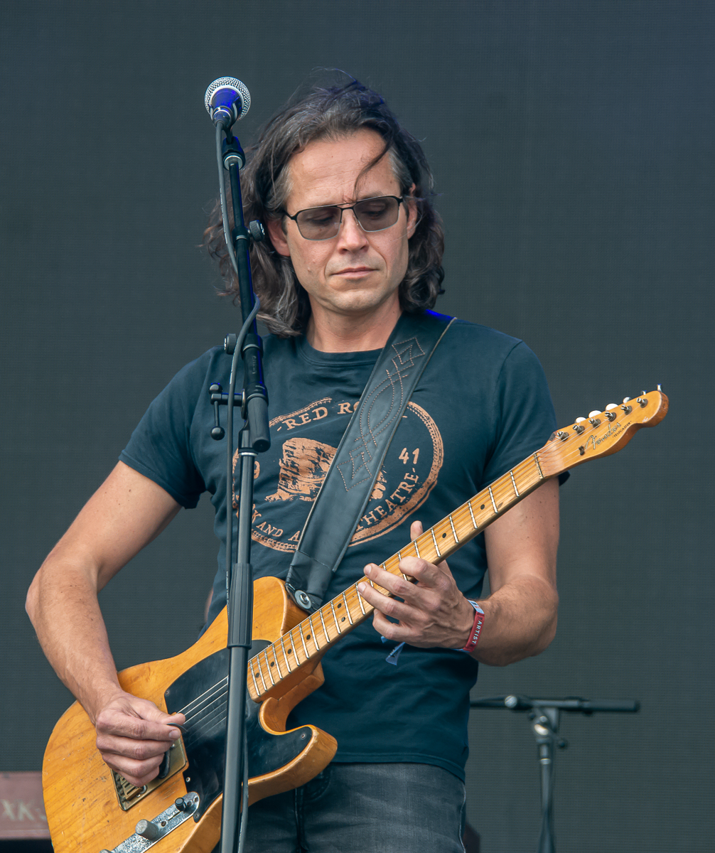 Amos Lee105