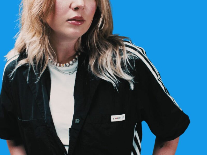 London Based Electronic Pop Singer-Songwriter Sofi Vonn Premieres Her New Single “Losing Control”